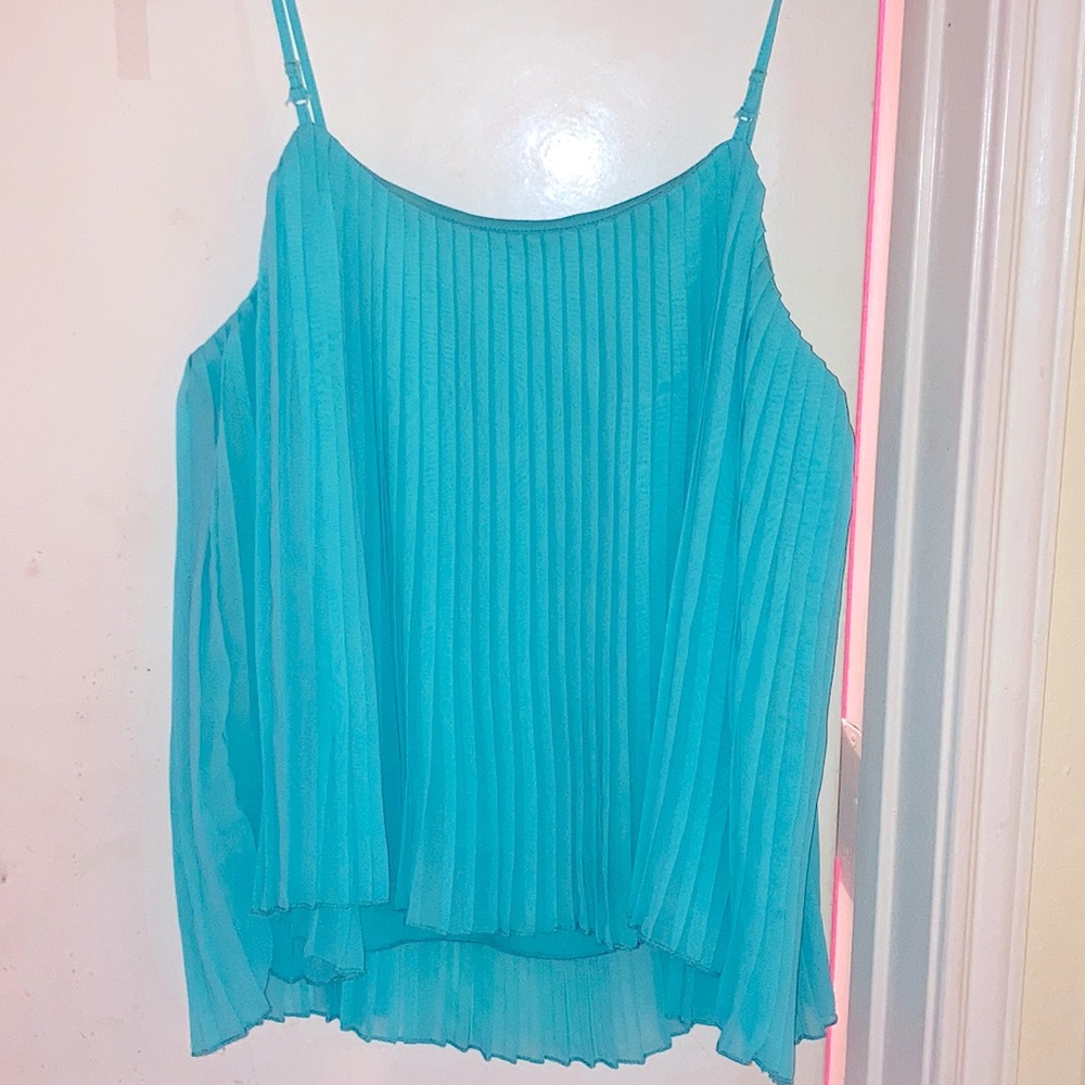 Pleated top